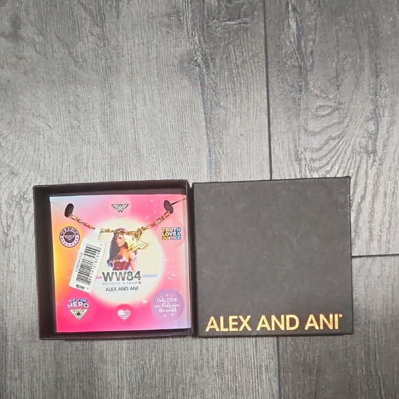Alex and Ani Wonder Woman Bracelet - Picture 2 of 5